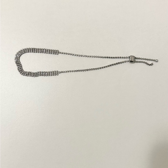 Blingy bracelet with adjustable sliding clasp - Picture 2 of 4